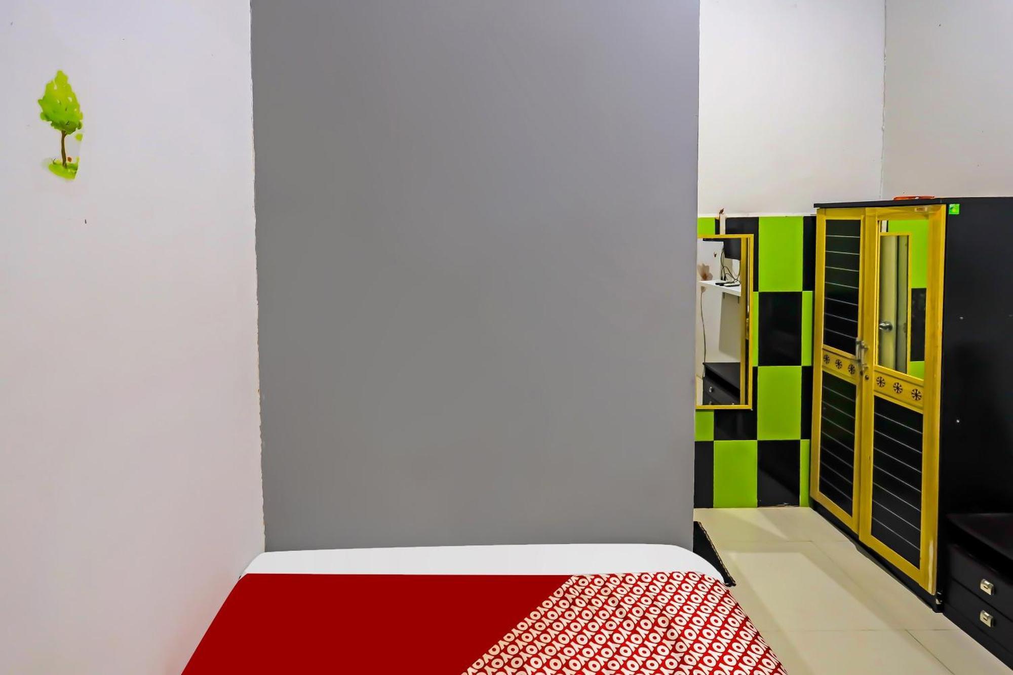 Oyo 92451 Hasan House Syariah 2Nearvihara Budhi Bhakti Nagoya Kültér fotó